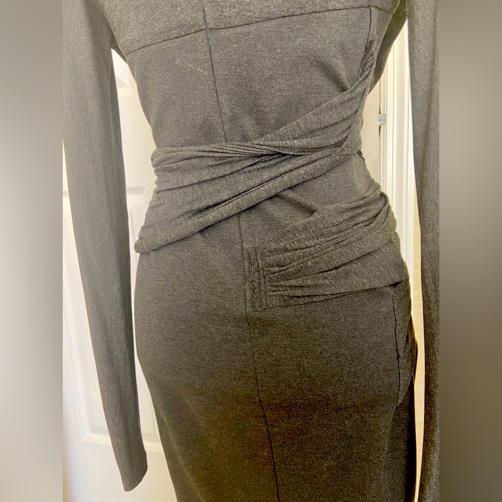 Gorgeous, beautifully draped vintage Donna Karen dress in charcoal gray. - Picture 3 of 6